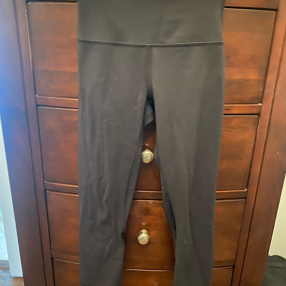 Lululemon 23 inch size 2 black leggings